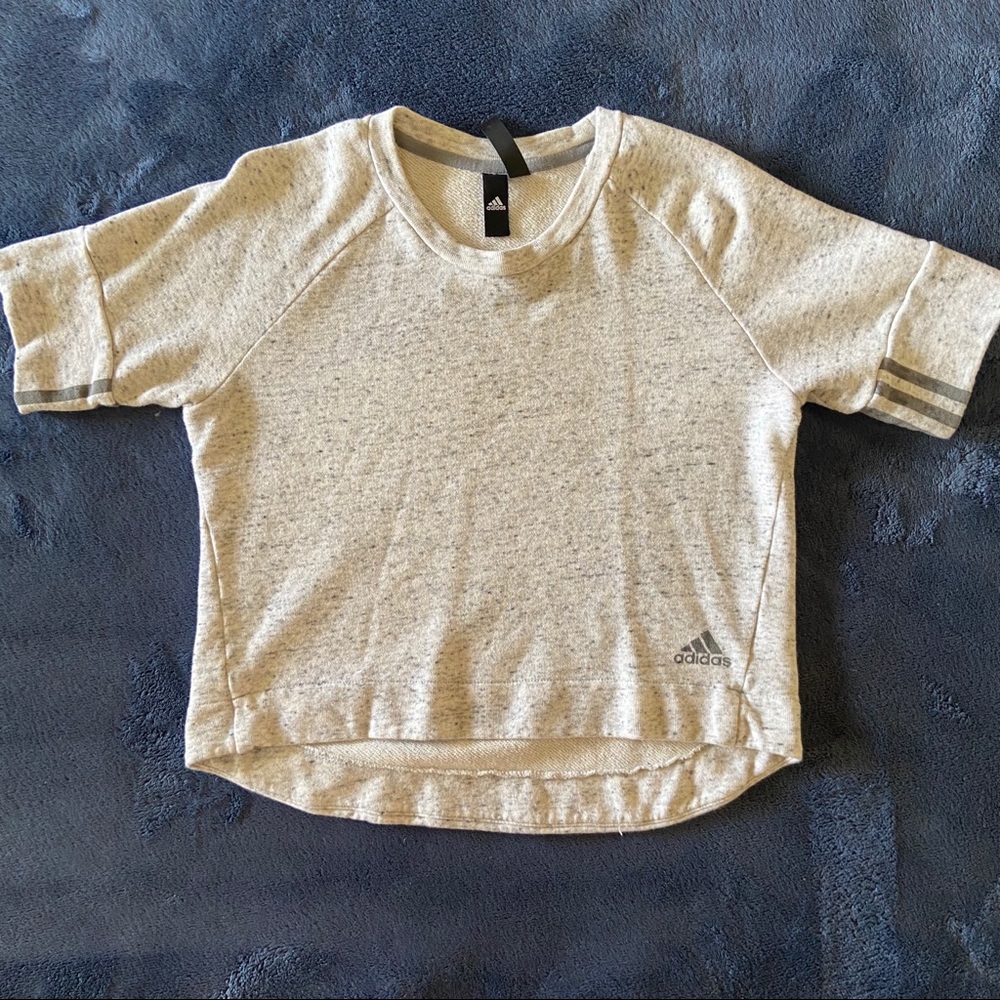 Adidas top